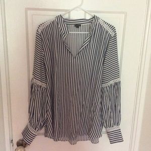 Ann Taylor Long sleeve peasant blouse